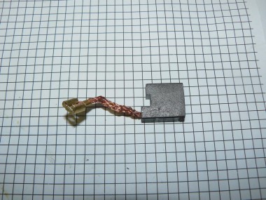 ZU-N000-019-831 Щетка графитовая (пара) 7x18x21 — Официальный партнер ЗУБР в России