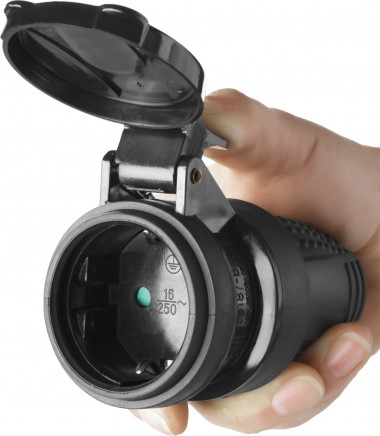 Розетка ЗУБР &quot;ПРОФЕССИОНАЛ&quot; электрическая обрезиненная, 16А/250В, IP44, черная — Официальный партнер ЗУБР в России